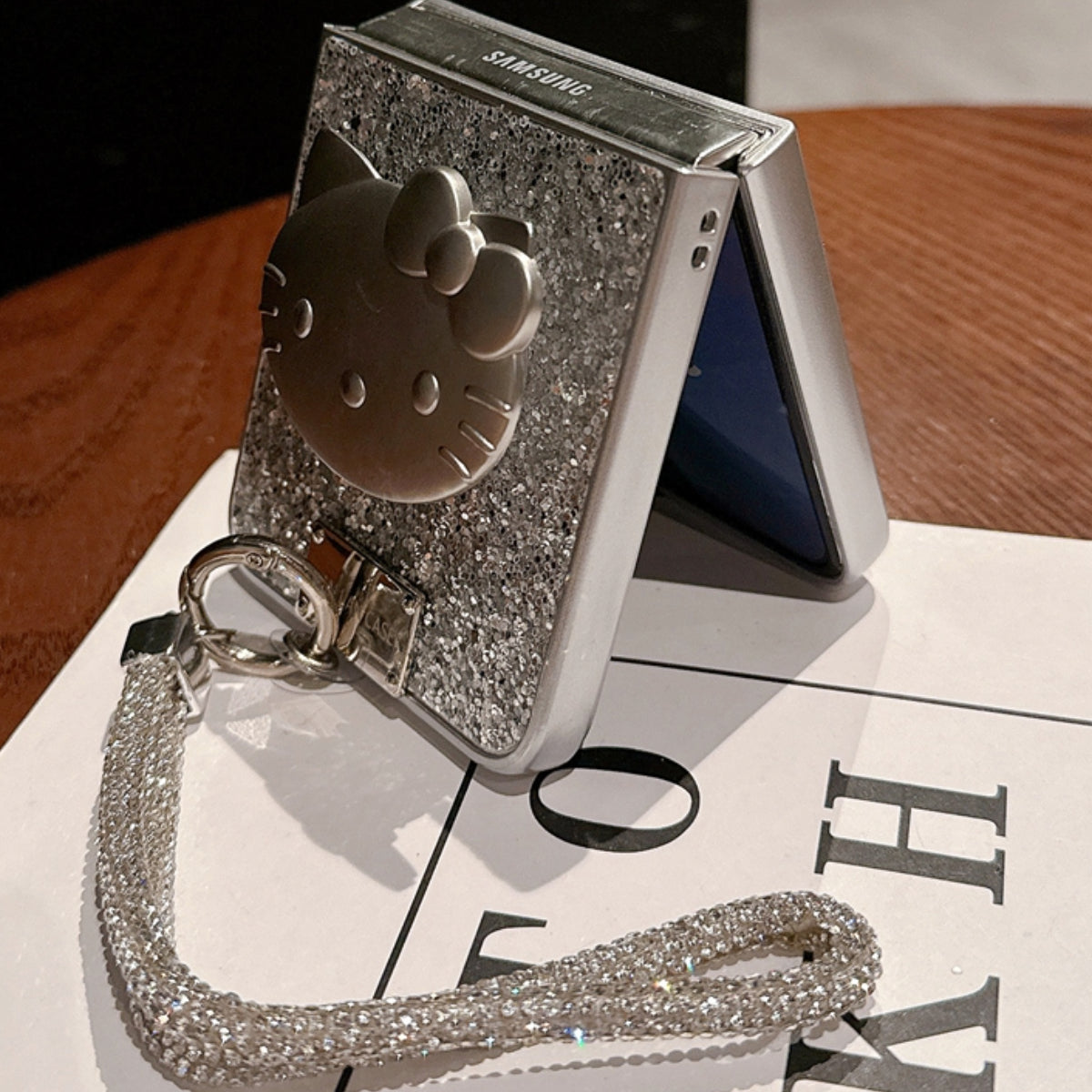 Silver glitter with cat stand and Chain case For Z Flip
